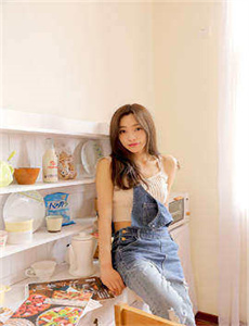 雨后的故事动态图-LENA PAUL